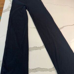 While Fox Ribbed Black stretchy Pants